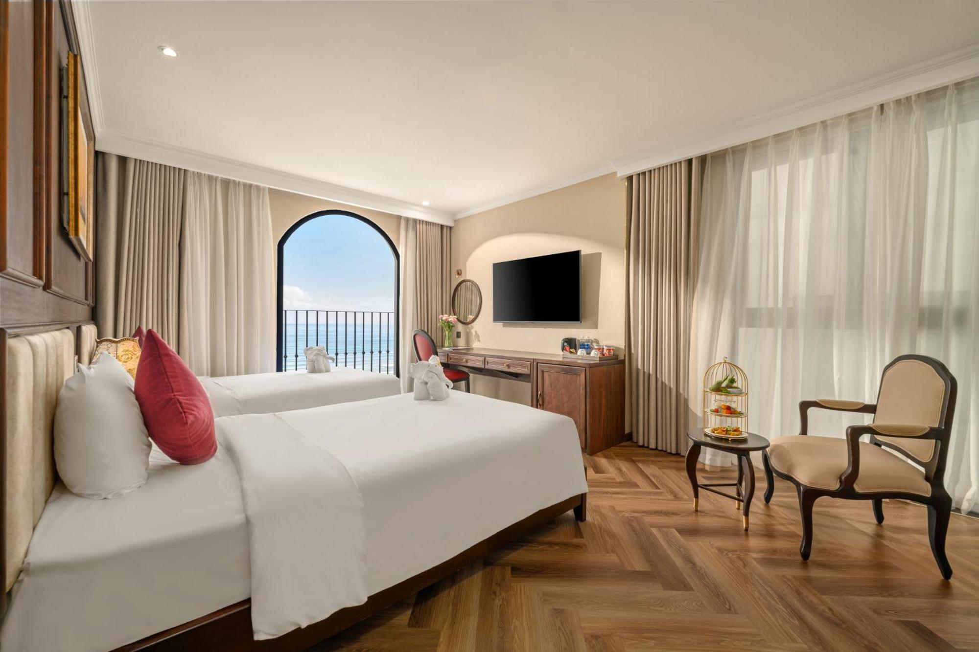 Golden Lotus Luxury Hotel Danang - Complimentary Daily Afternoon Tea المظهر الخارجي الصورة